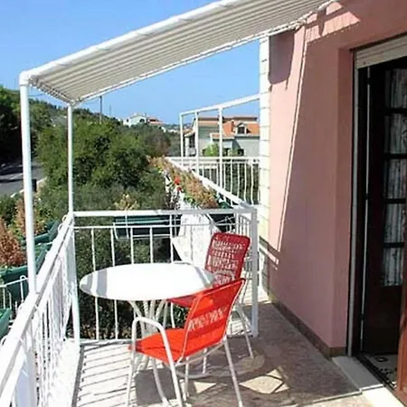 Denko Appartement Kali