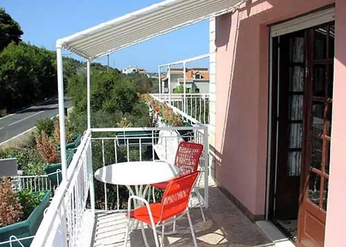 Denko Apartment Kali